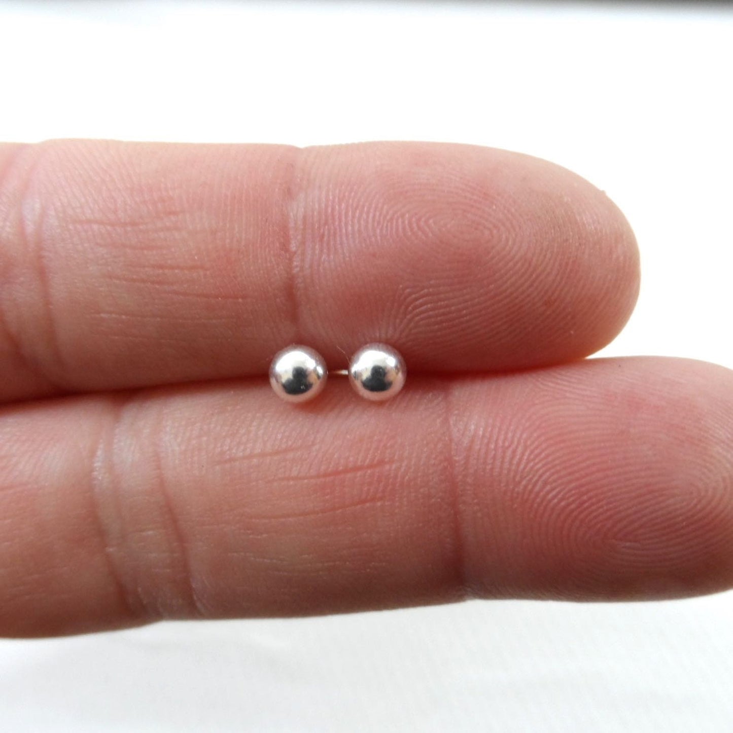 Ball Stud Earrings-4mm