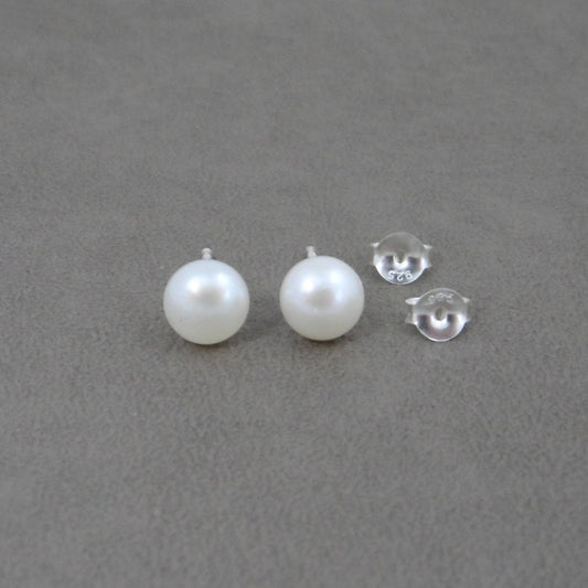 Freshwater Pearl Earrings-White