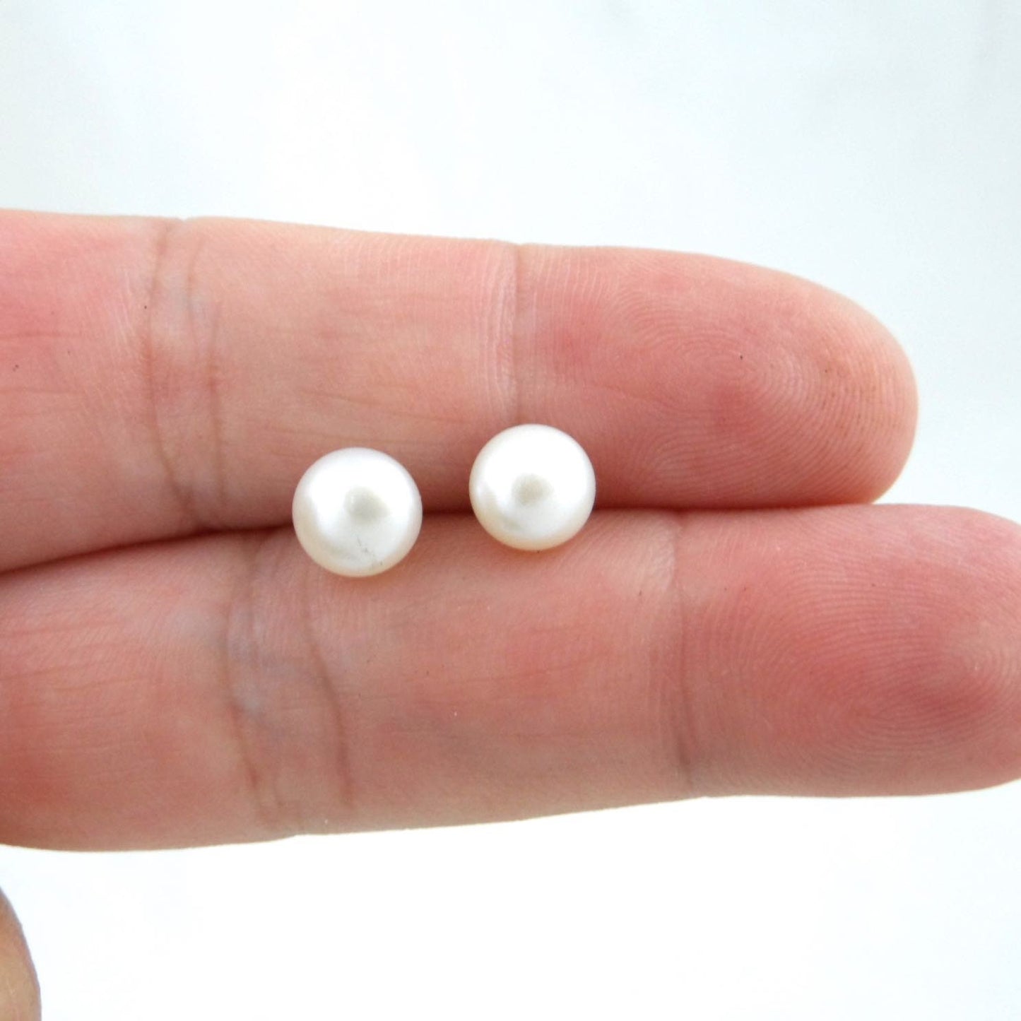 Freshwater Pearl Earrings-White