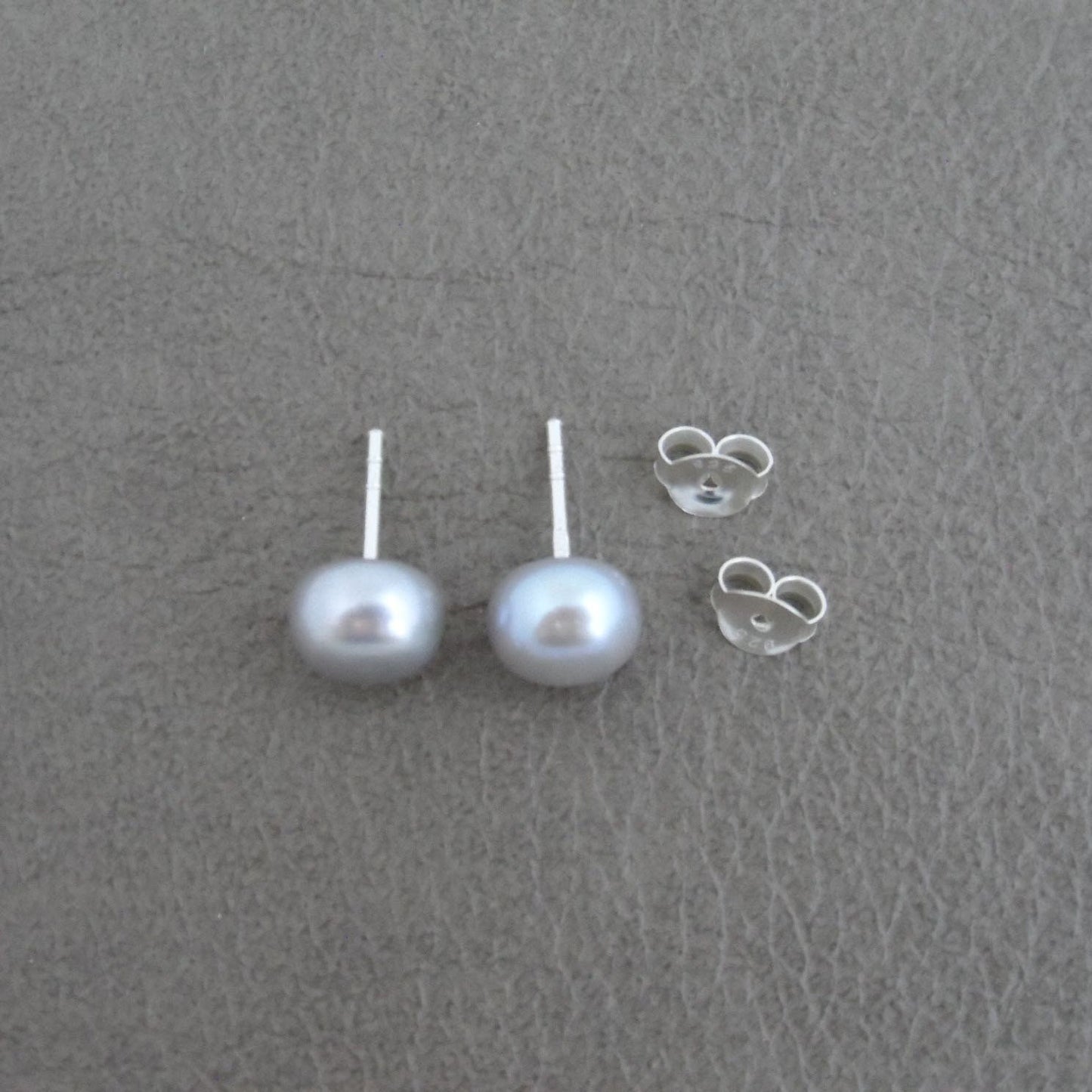 Freshwater Pearl Earrings-Gray