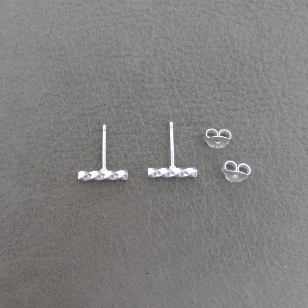 Twist Bar Stud Earrings in Sterling Silver, Bar Earrings, Tiny Silver Earrings, Tiny Studs, Cartilage Studs, Minimalist Earring