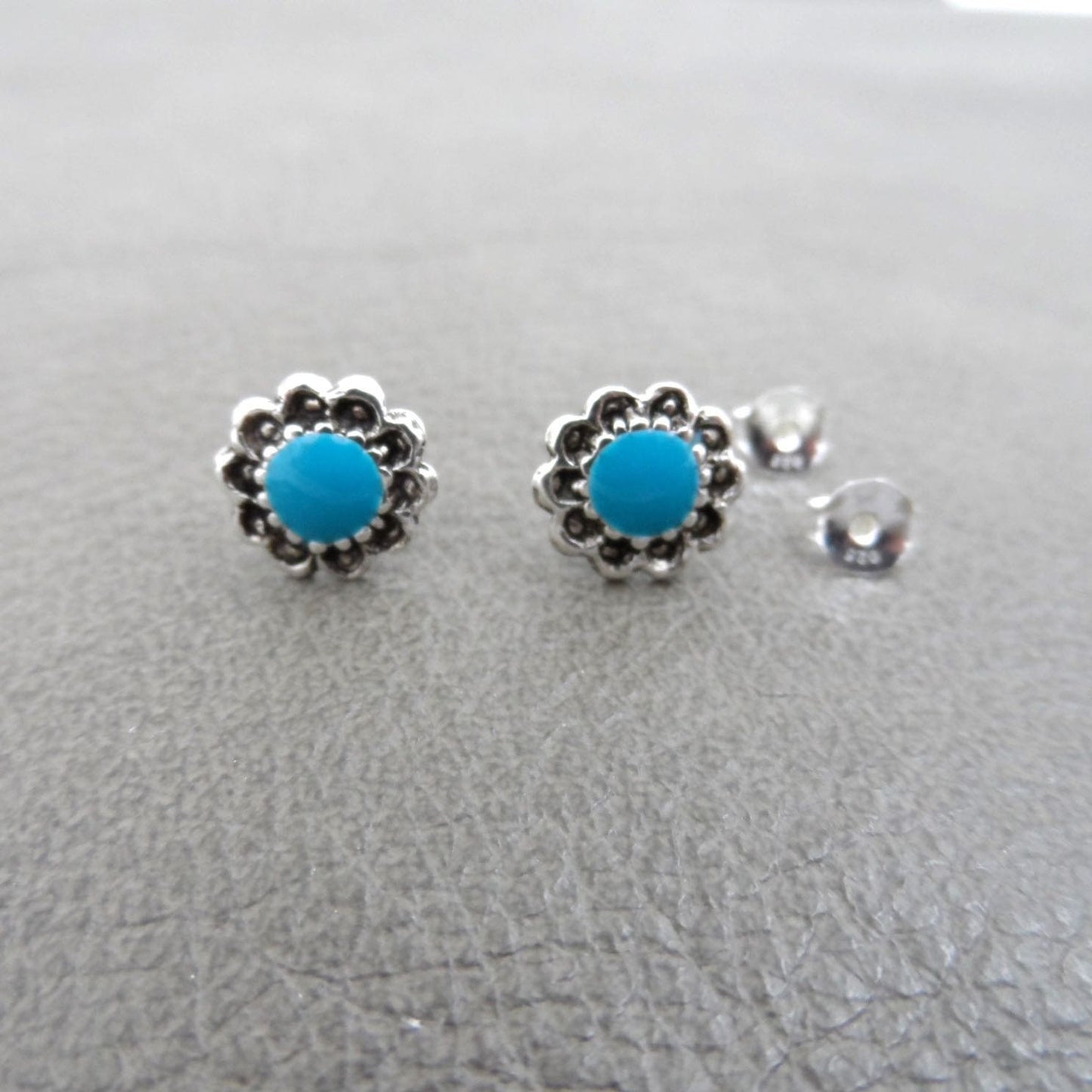 Daisy Flower Earrings in Sterling Silver