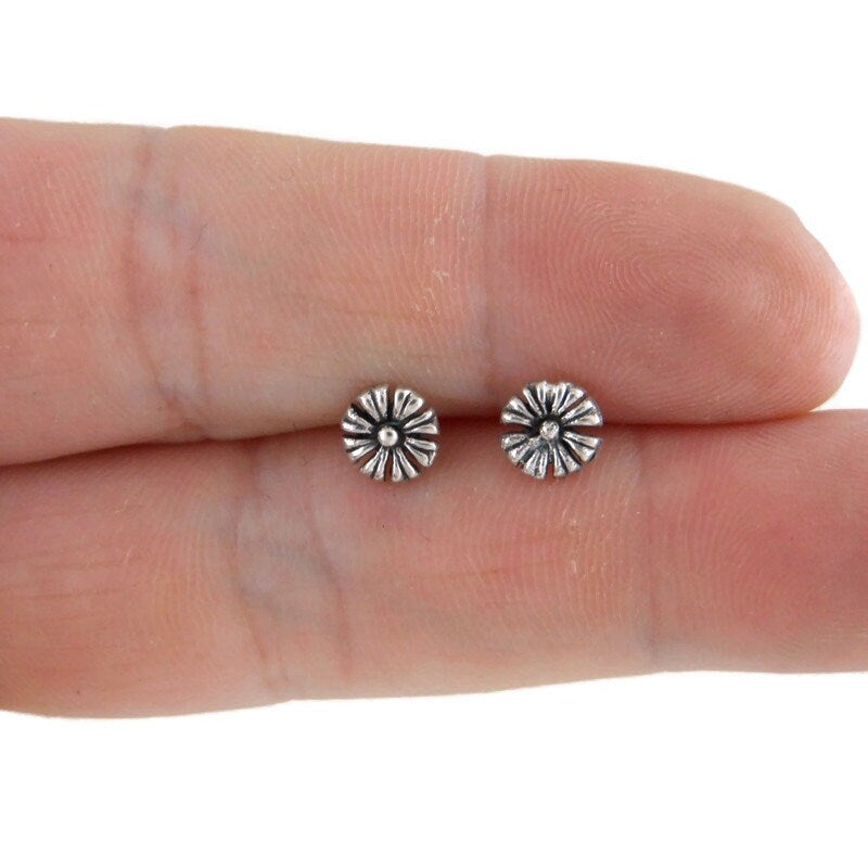 Daisy Earrings in Sterling Silver