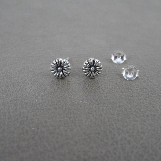 Daisy Earrings in Sterling Silver