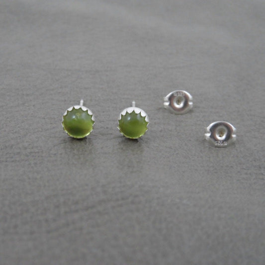 Peridot Earrings in Sterling Silver-5mm