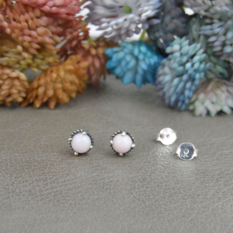 Rose Quartz Earrings-Round 6mm