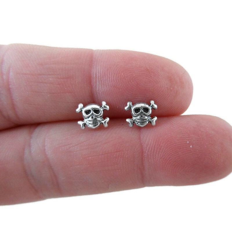 Tiny Skull & Crossbones Earrings in Sterling Silver, Skull Earrings, Silver Skull Earrings, Cartilage Studs, Skull Studs, Halloween Earrings